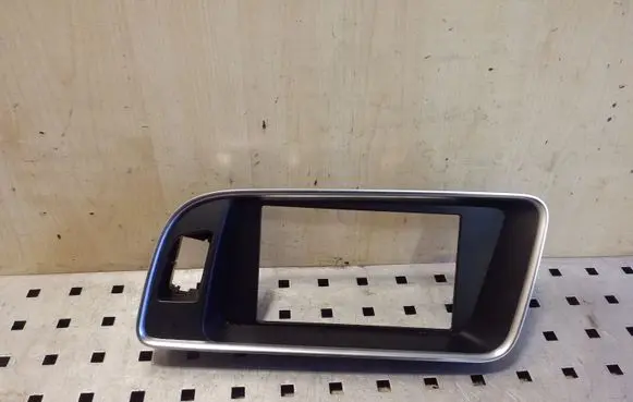 Audi Q5 SQ5 Radio/GPS head unit trim 8R2857186H