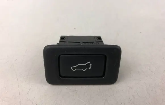 Subaru Forester SJ Tailgate/boot open switch button 2Y14K2