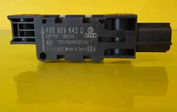 Audi A3 S3 8P Airbag deployment crash/impact sensor 4B0959643D