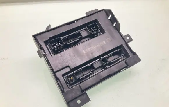 Audi A4 S4 B8 8K Comfort/convenience module 8K097064CC