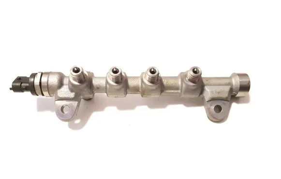 Jeep Renegade Fuel main line pipe 55234039 0445214254 0281006164