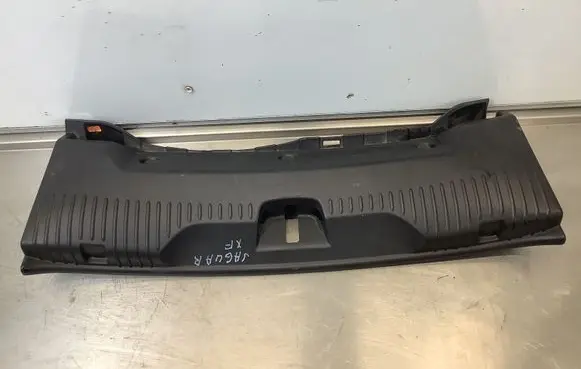 Jaguar XF X250 Trunk/boot sill cover protection 8X2354406A64AD