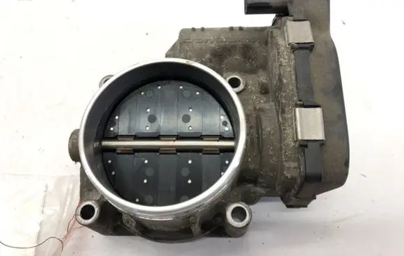 BMW 3 E92 E93 Engine shut-off valve 7556118