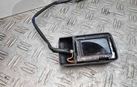 Toyota Land Cruiser (J100) Rain sensor