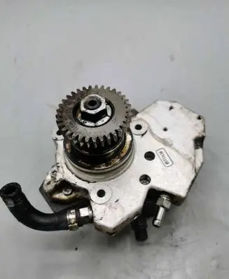 Mercedes-Benz R W251 Fuel injection high pressure pump A6420700501 0445010145