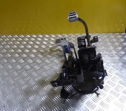 Ford Mustang VI Accelerator throttle pedal FR3C2450DG