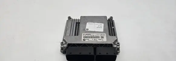 BMW X3 E83 Engine control unit/module 0281013924 030314505 7811999