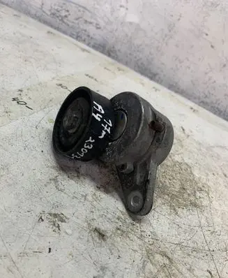 Audi A4 S4 B9 Generator/alternator belt tensioner