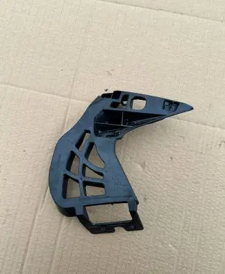BMW 5 G30 G31 Front bumper mounting bracket 7385347 15067010