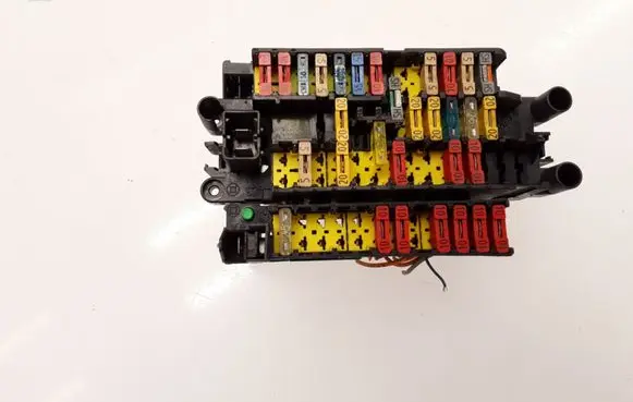 Peugeot 406 Fuse box set 9635518180
