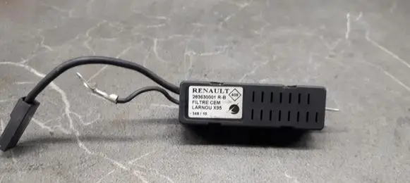 Renault Megane II Sound amplifier 283630001