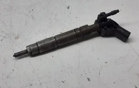 Mercedes-Benz ML W164 Fuel injector A642070 050608
