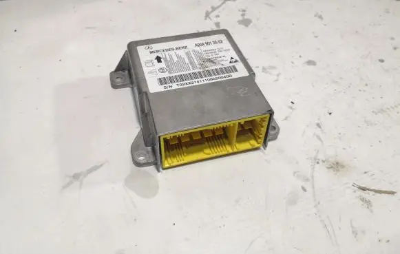 Mercedes-Benz C W204 Airbag control unit/module A2049013502