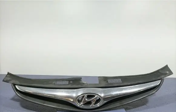 Hyundai i30 Front grill 86351-2R500