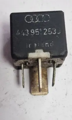 Opel Zafira A Other relay 443951253J