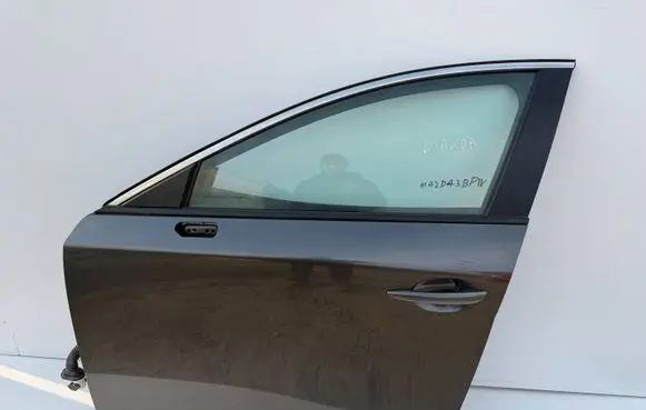 Mazda 3 Front door MAZDADRZWI1917