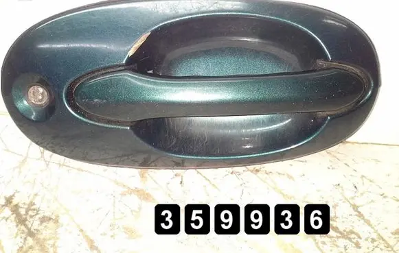 Suzuki Grand Vitara I Front door exterior handle
