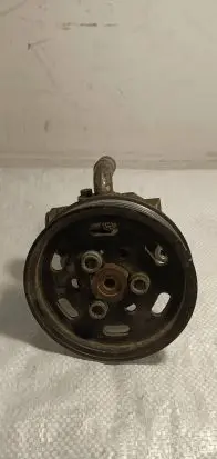 Volkswagen Caddy Power steering pump 2K0422154A