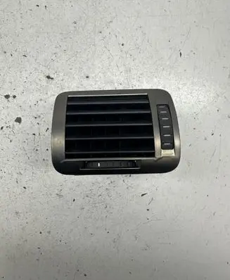 Skoda Superb B5 (3U) Dashboard side air vent grill/cover trim 3U0819701A