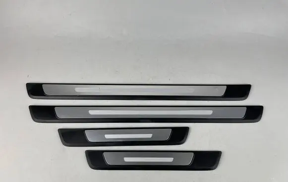 Audi e-tron sill trim set (inner) 4KE853375A 4KE853376A 8W0853374G