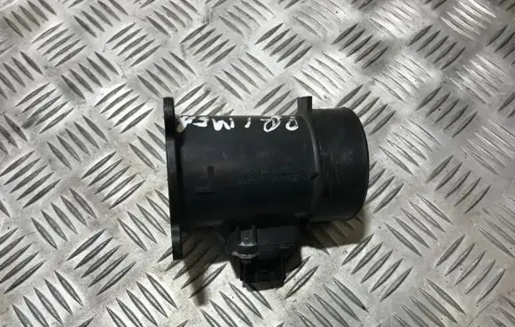 Nissan Primera Mass air flow meter 22680aw400 afh60-24