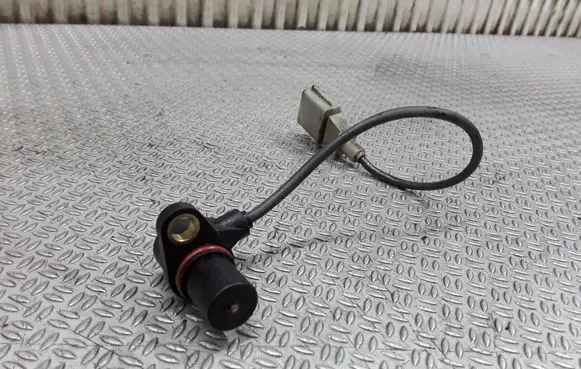 Volkswagen Golf IV Crankshaft position sensor