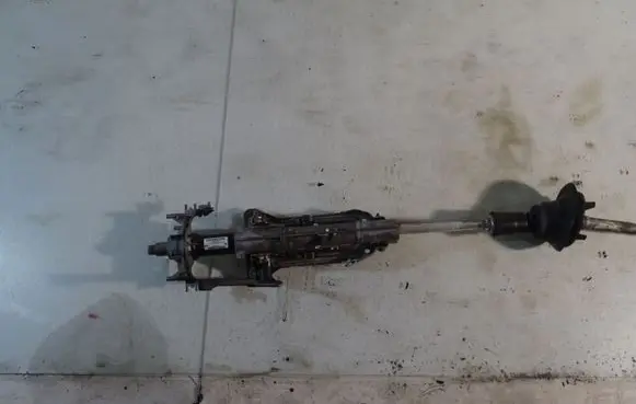 BMW X1 E84 Steering wheel axle 6784867