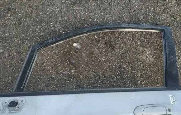 Honda Jazz Front door glass trim molding 