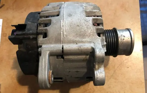 Volkswagen T-Roc Generator/alternator 05E903026C