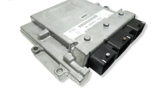 Ford Focus C-MAX Engine control unit/module 7M5112A650VE 3M5112A650VK 0588