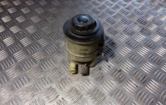 Renault Laguna II Power steering fluid tank/reservoir 8200005185