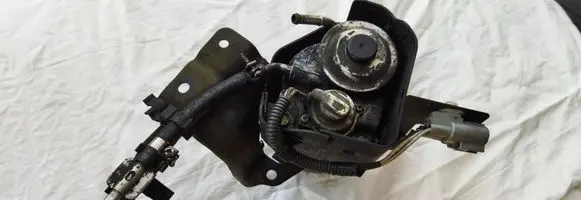 Subaru XV Fuel filter bracket/mount holder 