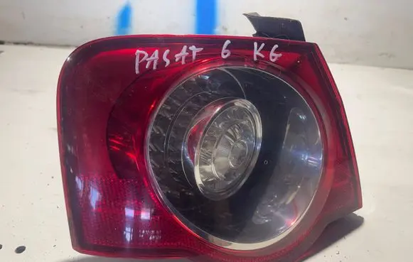 Volkswagen PASSAT B6 Rear/tail lights