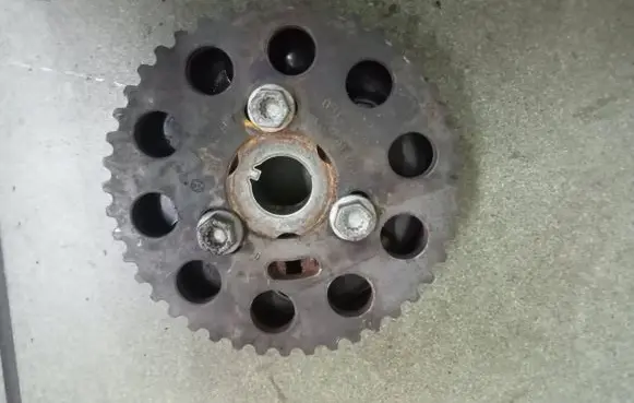 Volkswagen PASSAT B6 Camshaft pulley/ VANOS 03L109111