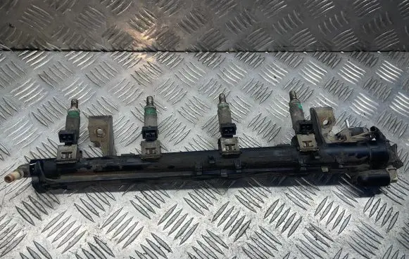 Mazda 2 Fuel main line pipe 9H4871A
