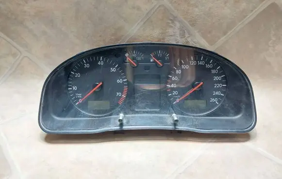 Volkswagen PASSAT B5 Speedometer (instrument cluster) 3B0919861BX