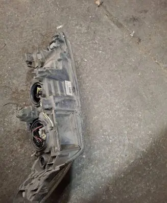 Renault Laguna II Headlight/headlamp 89004687