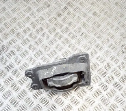 Volvo XC90 Engine mount bracket 31460883