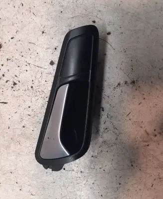 Volkswagen PASSAT B6 Front door interior handle 3C1837114 CZVG5