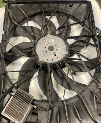 Mercedes-Benz SL R231 Electric radiator cooling fan A2129067901 A4595310