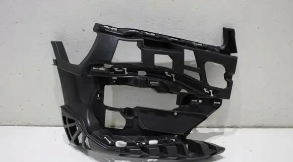 BMW 2 F46 Front bumper mounting bracket