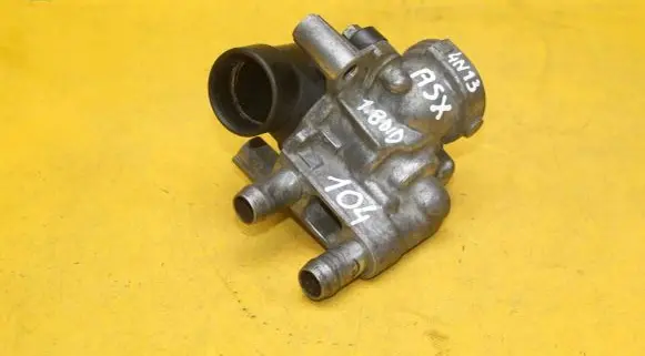 Mitsubishi ASX Thermostat housing 4N13