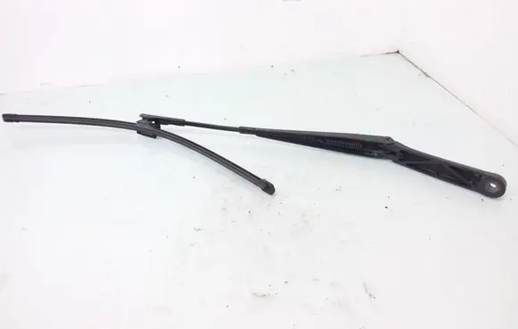Skoda Octavia Mk2 (1Z) Front wiper blade arm 1Z1955409