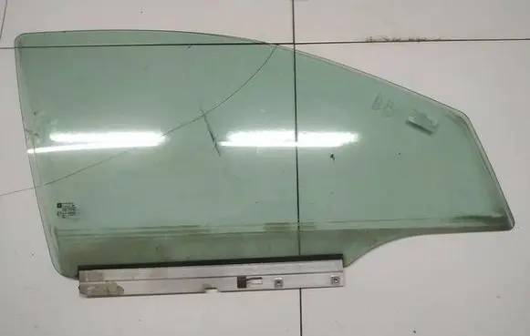 Opel Astra H Front door window glass four-door as2