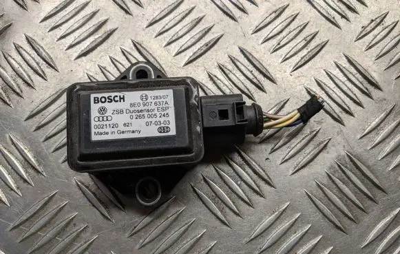 Audi A6 S6 C5 4B ESP acceleration yaw rate sensor 8E0907637A