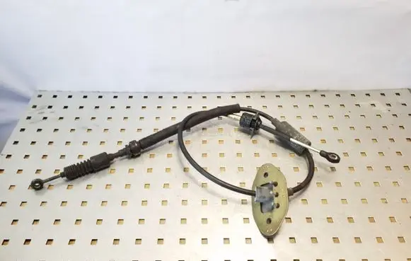 Hyundai Tucson JM Gear shift cable linkage