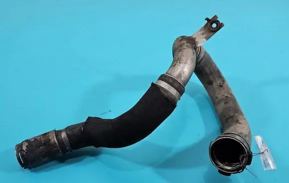 Intercooler hose/pipe