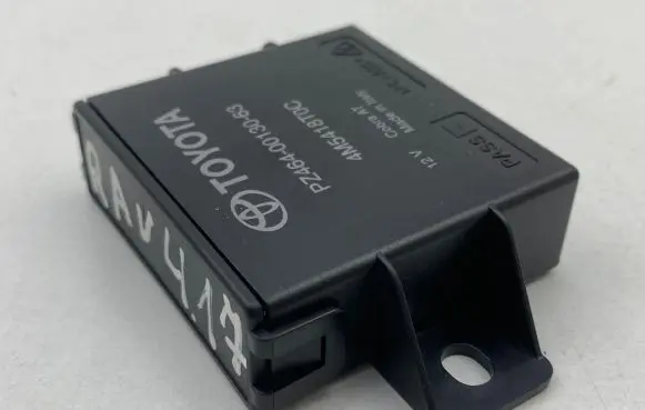 Toyota RAV 4 (XA40) Alarm control unit/module 4M5418T0C PZ4640013063