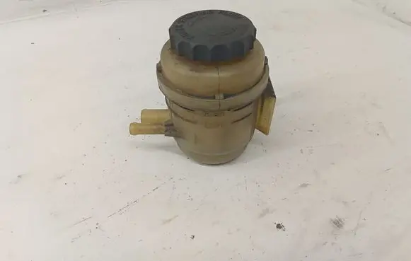 KIA Sorento Power steering fluid tank/reservoir