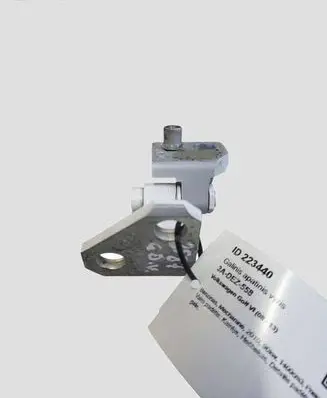 Volkswagen Golf VI Rear door lower hinge 1K9833402